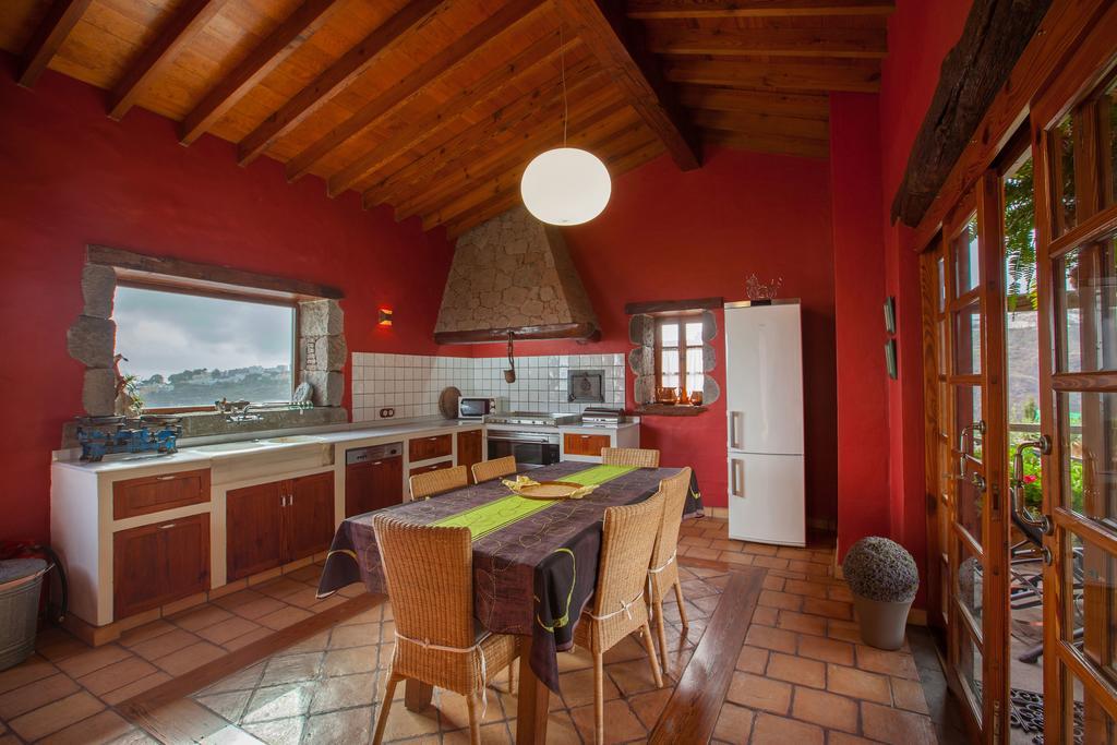 Villa Mountain Hideaway House In Moya Esterno foto